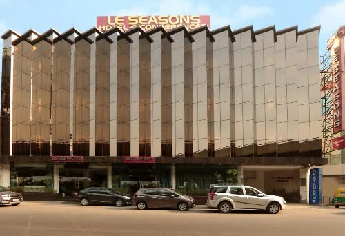 印度四季飯店 Hotel Le Seasons 線上住宿訂房 $986 - 愛票網