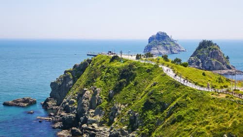 釜山人氣景點一日遊五六島、天空步道、海東龍宮寺、太宗台、甘川文化村、松島纜車、The Bay 101