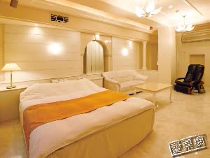 日本 精美花園飯店 十三／免費停車／限大人 Hotel Fine Garden Juso Free 