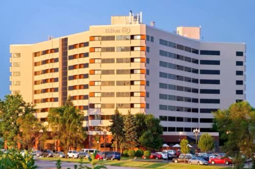 美國 芝加哥橡樹溪套房希爾頓飯店 Hilton Chicago Oak Brook Suites 線