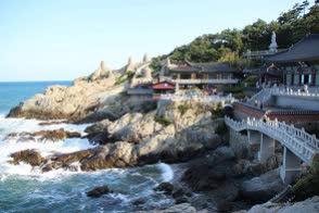 釜山人氣景點一日遊五六島、天空步道、海東龍宮寺、太宗台、甘川文化村、松島纜車、The Bay 101