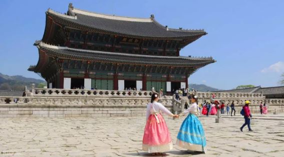 韓國首爾經典一日遊（景福宮 & N首爾塔 & 南山韓屋村）（Holiday Tour提供）線上訂票 