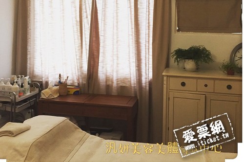 汎妍美容spa館醫療級天然溫泉級氣泡式水療按摩及全方位極潤蠶絲美白煥顏課程共120分鐘 $1800 