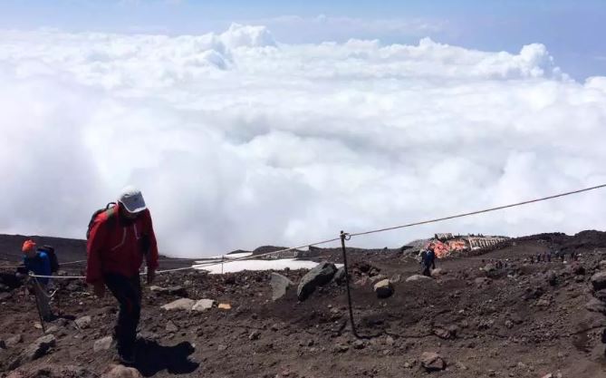 日本攀登富士山、 欣賞日出奇景御來光東京巴士二日遊線上訂票 $7941 - 愛票網