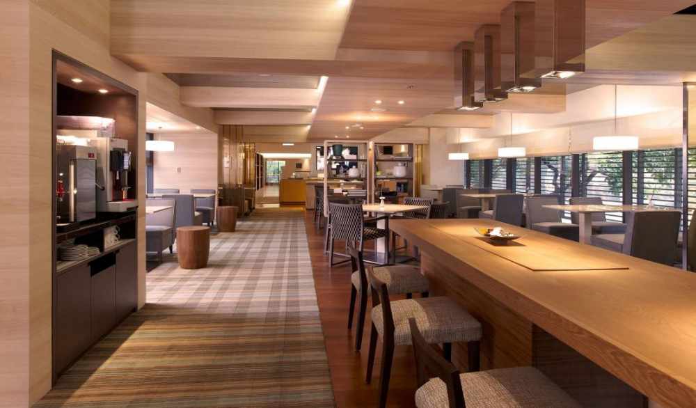 限時25折 台北和逸飯店民生館住宿一泊二食 The Lounge下午茶套餐 $2756 - 愛票網