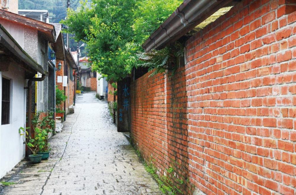 新竹不一樣、樂遊獅頭山一日遊 - 翔麟旅行社有限公司 X 台灣觀巴