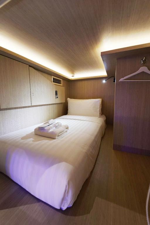 新加坡立方精品膠囊旅館@甘榜格南Cube Boutique Capsule Hotel @ Kamp