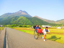 日本湯布院舒壓之旅・超美金鱗湖一生必看人力車體驗 $1236 - 愛票網
